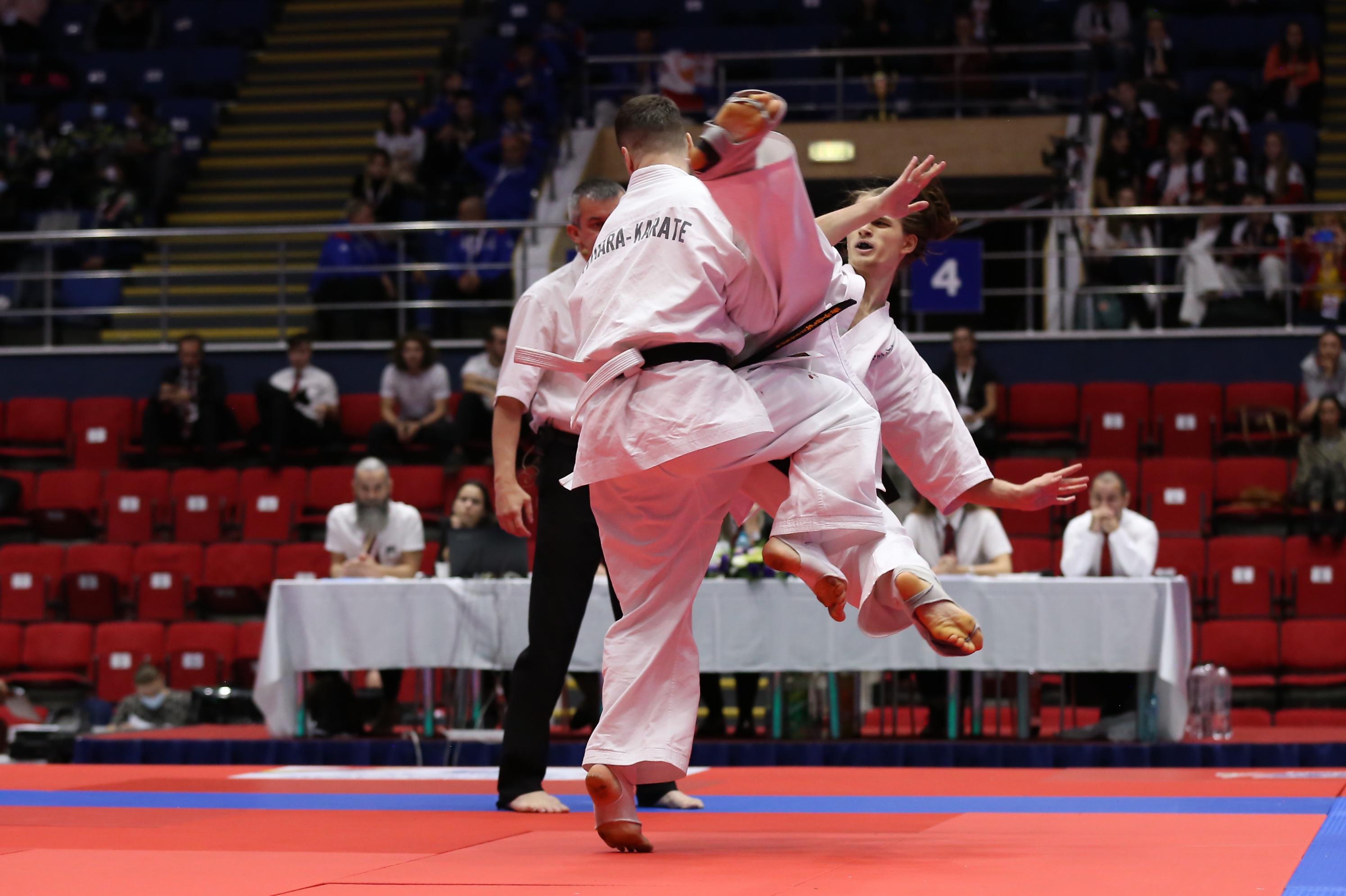Kyokushin karate Instructor Robert in competition performing Kaiten geri